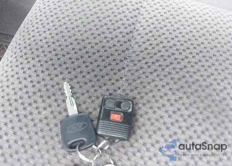 2002 Ford F-150 Xl/Xlt z USA, uszkodzony, nr VIN 1FTRX17272NB86903